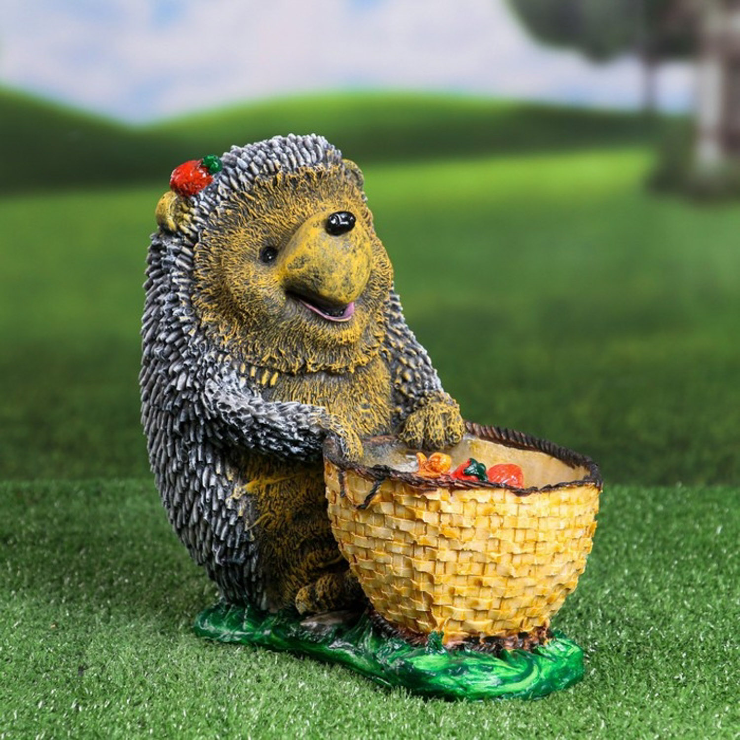 Садовая фигура "Ежик с плетеной корзинкой" 26х25х15см 9572969