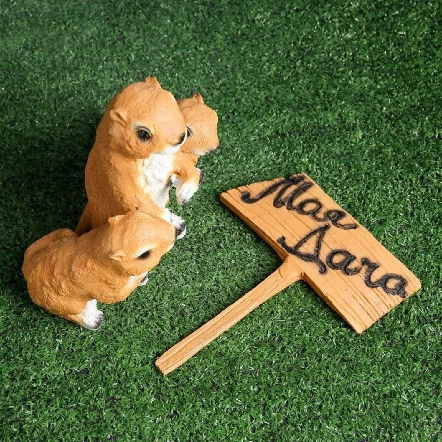 Садовая фигура "Суслики с табличкой" 22см   4074866 Садовая фигура "Суслики с табличкой" 22см   4074866