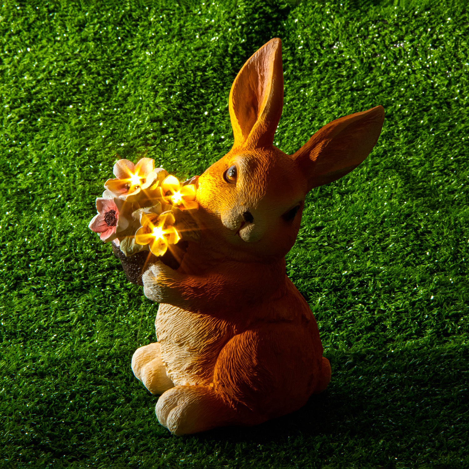 Садовая фигура с подсветкой "Зайка с букетом" 17х11х22см   10824126