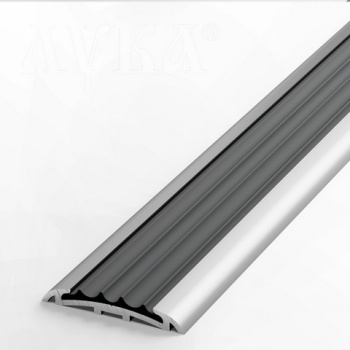 Профиль для ступеней входной группы 40х1800 мм Лука ПС 08-1, ПВХ вставка, серебро люкс