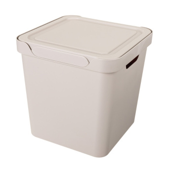 Контейнер д/хранения пластм. "Luxe"18,0л 286х286х286мм св.Бежевый арт.433242634 ("Бытпласт") *1/6
