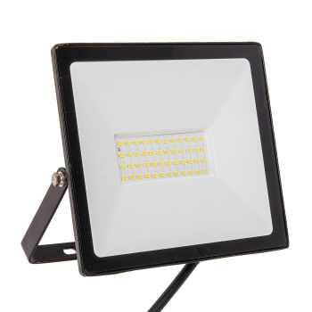 Прожектор светодиодный 50Вт 6,5К IP65 черный с фотореле Народный SQ0336-0234  *1/24